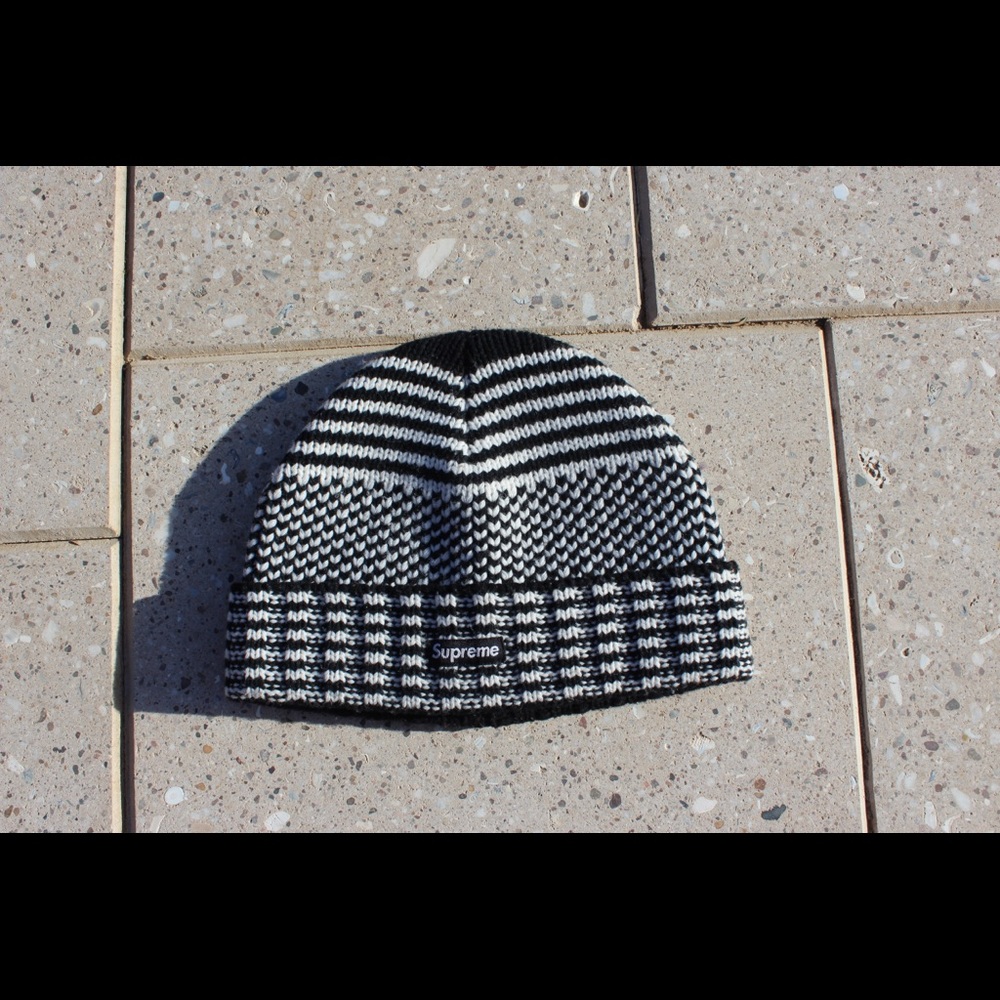 SUPREME BEANIE